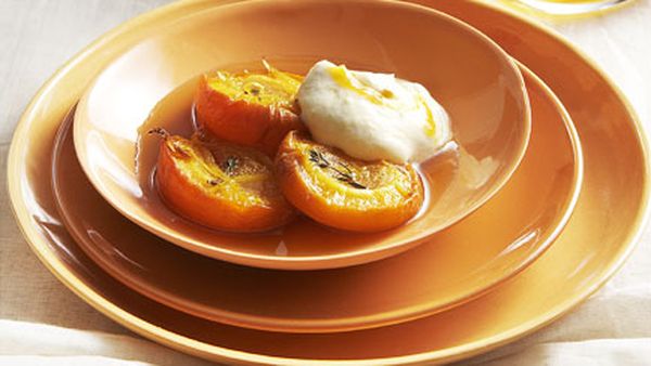 Roast apricots with apricot fool