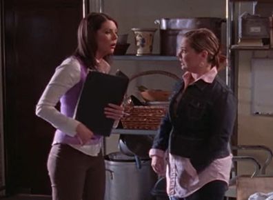 Lauren Graham and Melissa McCarthy on Gilmore Girls.
