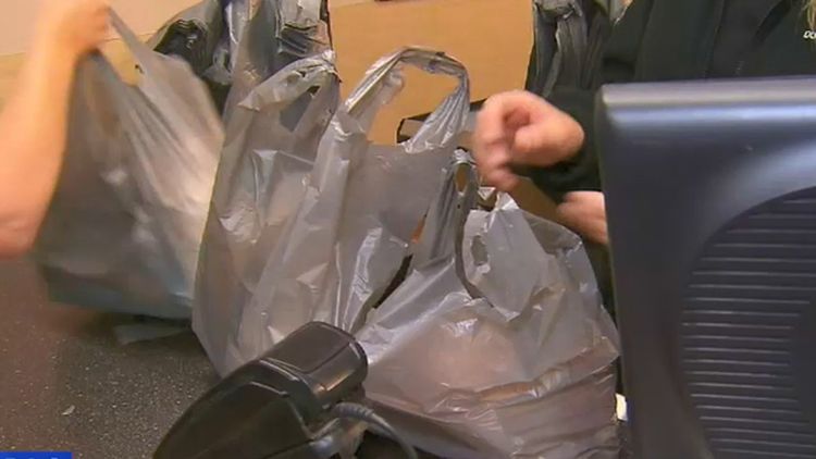 Food businesses urged to prepare for plastic bag ban - Victoria