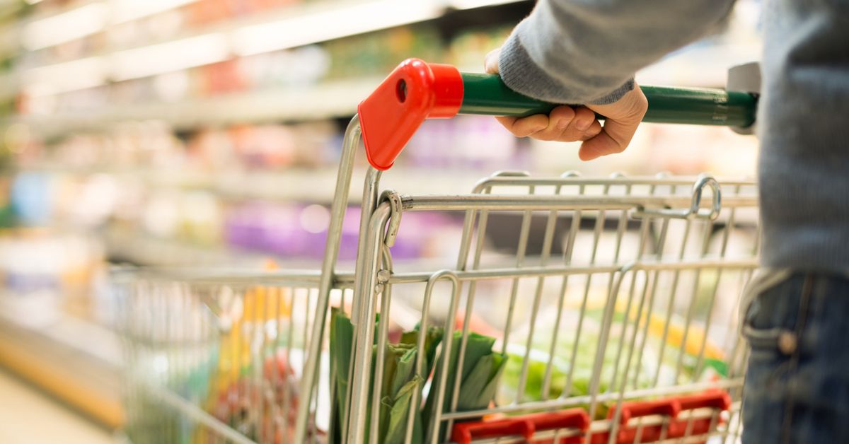 Almost half of Aussies cutting up to 42 per cent off their grocery bills with this simple step