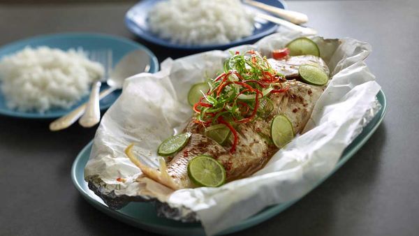 Steamed chilli and lime fish
