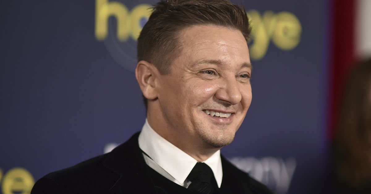 Jeremy Renner suffered 'blunt chest trauma and orthopaedic injuries' in accident - 9News