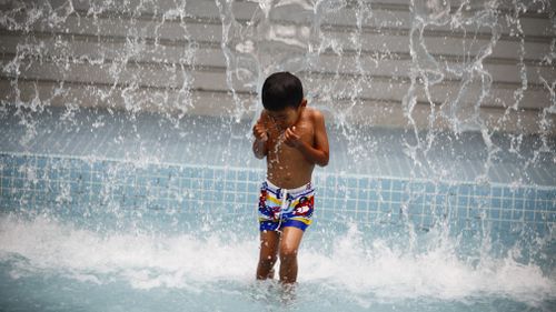 Swimming pool cryptosporidiosis disease parasite