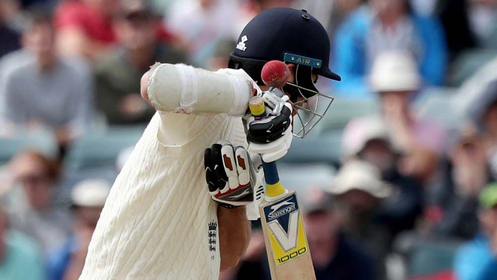 Former England captain calls on umpires to protect tailenders from Aussie 'Bodyline' tactics