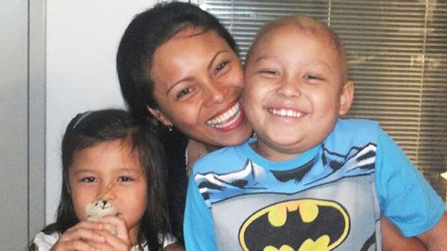Strangers rally to help Queensland mum be with sick son