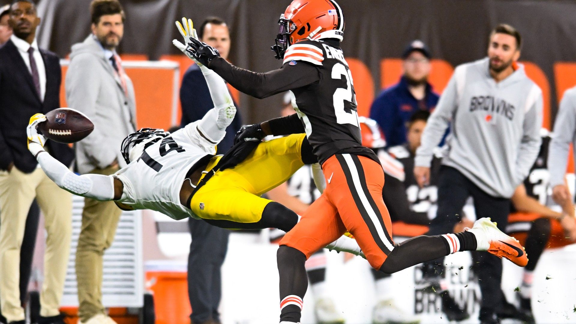 George Pickens takes 'catch of the year' but Browns get big win over Steelers