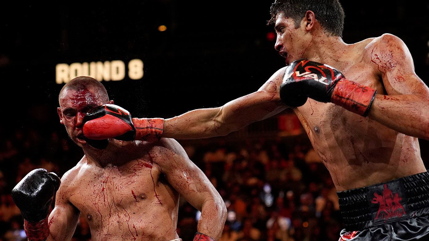 Tim Tszyu (left) taking on Sebastian Fundora.