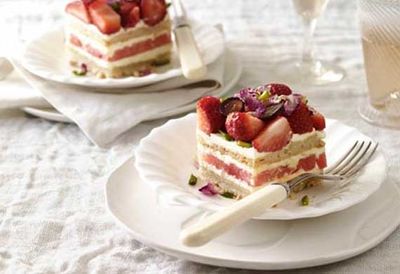 Recipe: <a href="/recipes/istrawberry/8301341/strawberry-and-watermelon-cake " target="_top">Strawberry and watermelon cake</a>