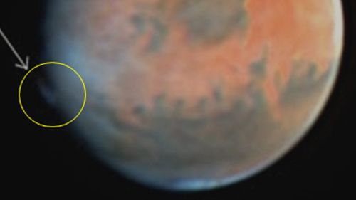 Strange clouds on Mars leave astronomers baffled