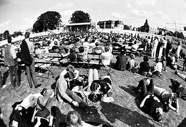 The UK's Reading Festival started in 1961 as a festival for which style of music?