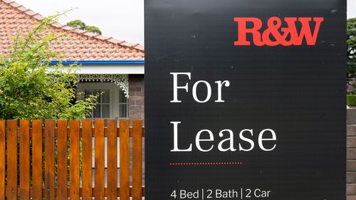 A for lease sign in front of a house in Sydney.