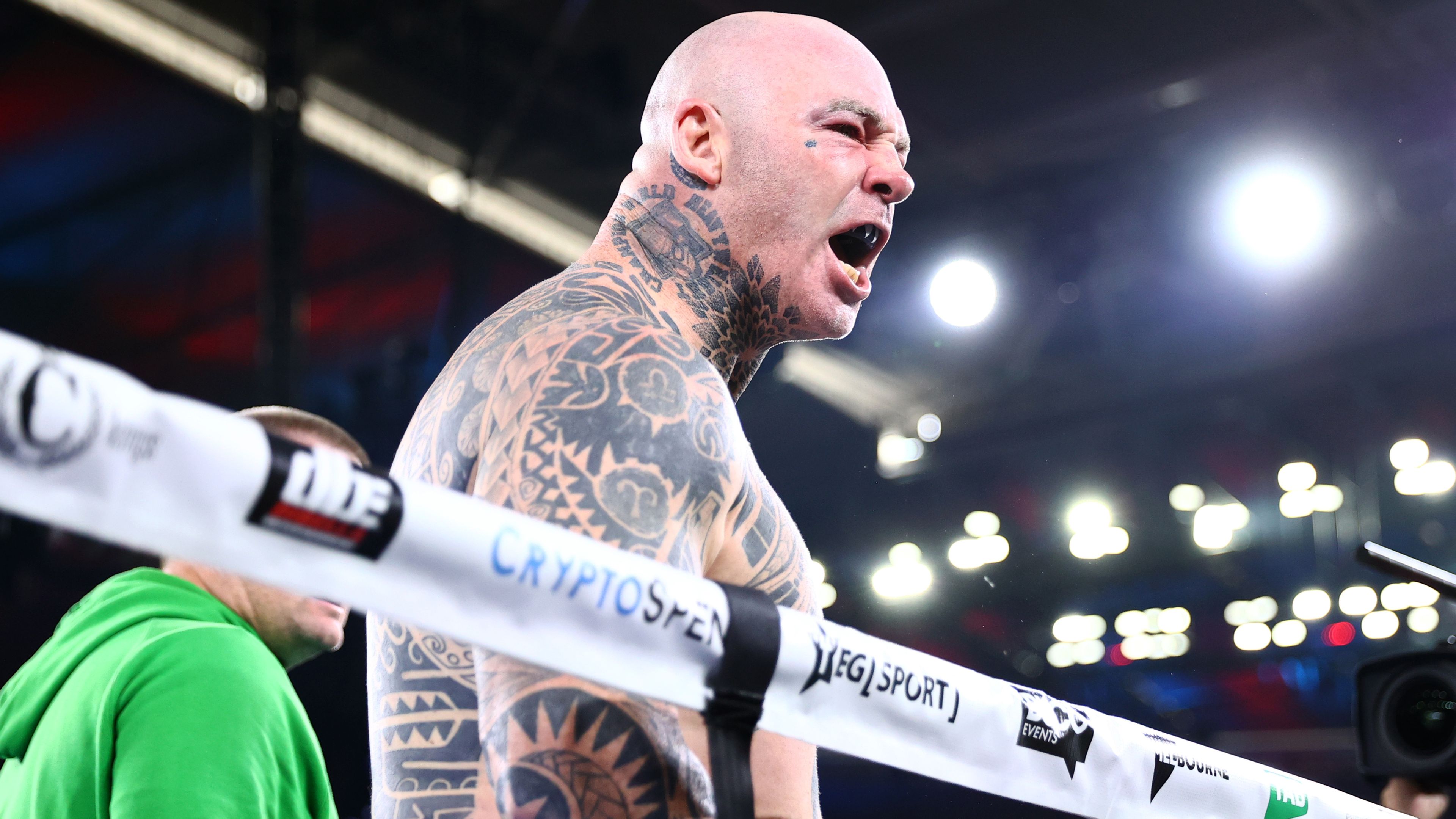 Lucas Browne sprays commentator after knocking out Junior Fa in first round