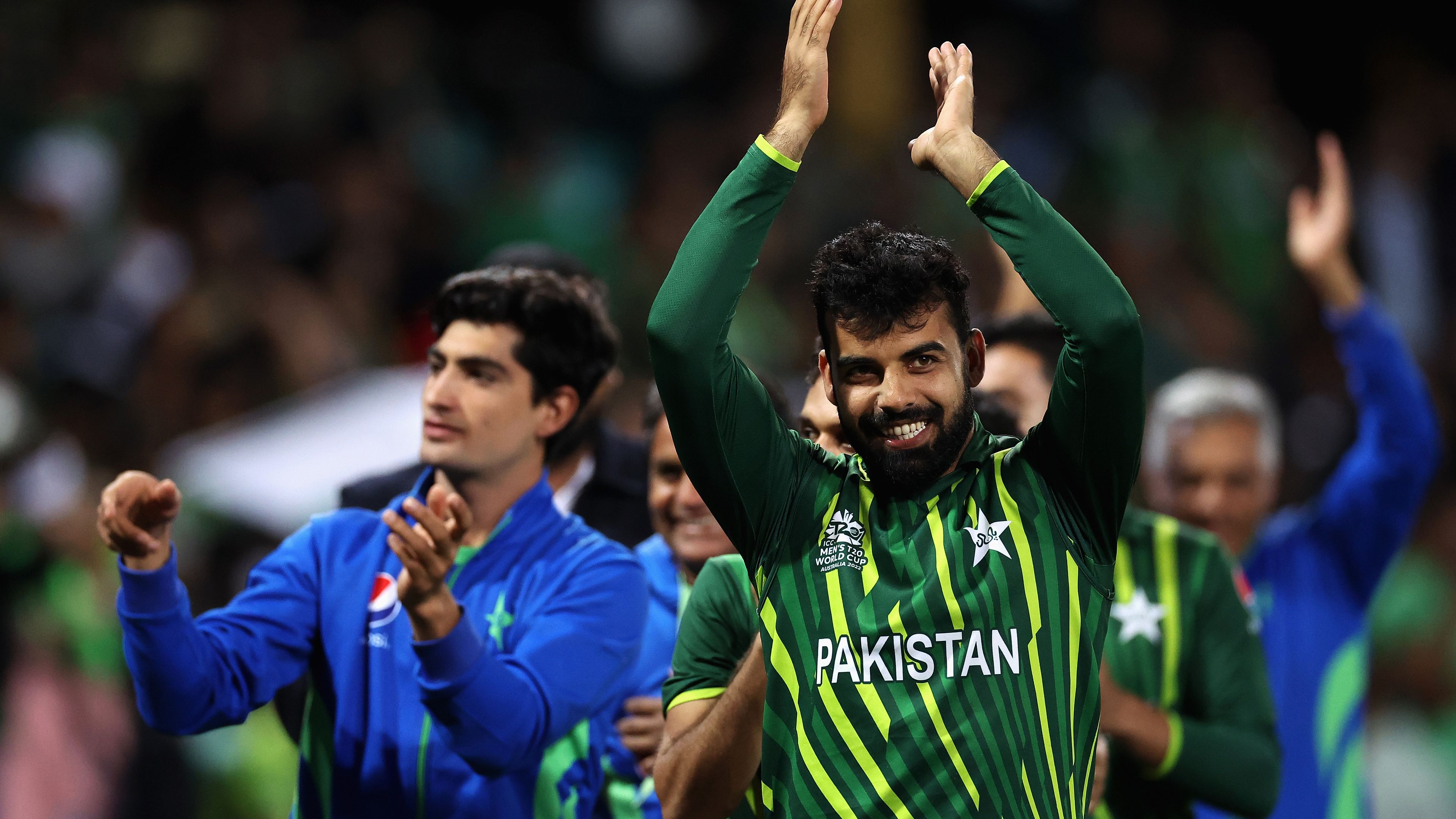 Shadab Khan of Pakistan and team mates thank fans after winning the ICC Men&#x27;s T20 World Cup Semi Final match between New Zealand and Pakistan.