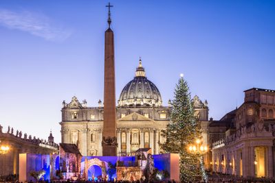 Attend Christmas mass at Vatican City, Rome 