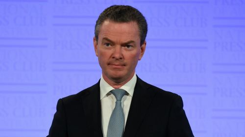 Pyne denies 'retreat' on education reform