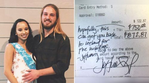 Customer tips waiter $1015 to travel home for holidays
