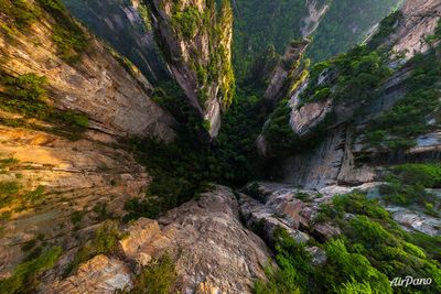 <strong>Zhangjiajie National Forest Park, China</strong>