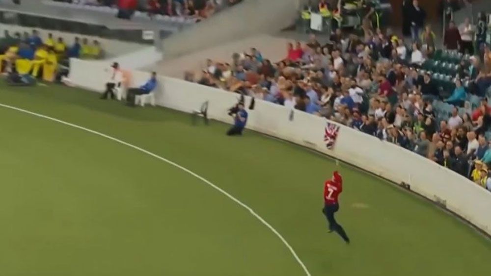 England's Sam Billings spectacular catch in T20 against Australian Prime Minister's XI divides fans