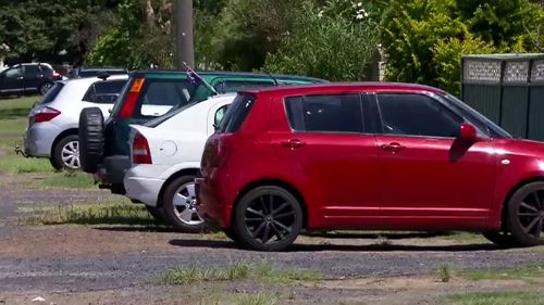 Cars are not allowed to be parked on the nature strip.