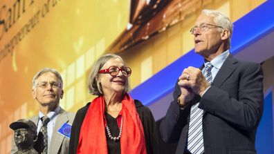 La famille Walton (16e, 17e et 18e plus riche) d'une valeur combinée de 203,5 milliards de dollars