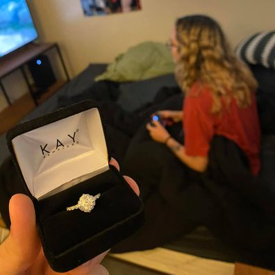 Man proposes to girlfriend for weeks before she realises