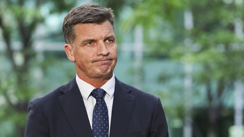 Muhalefet Lideri Angus Taylor.