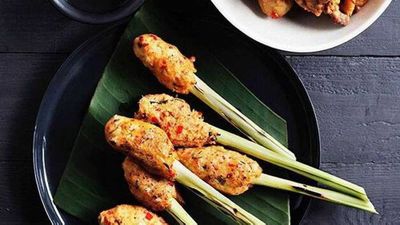 <a href="http://kitchen.nine.com.au/2016/05/05/15/58/balinese-seafood-satay-sate-lilit" target="_top">Balinese seafood satay</a>
