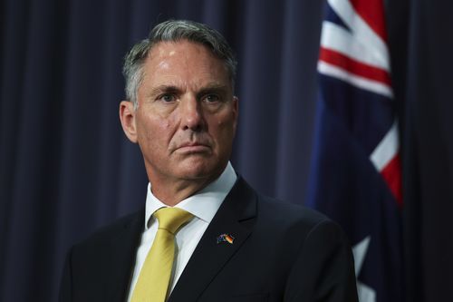 Il vice primo ministro e ministro della Difesa Richard Marles durante una conferenza stampa congiunta al termine della riunione dei ministri della Difesa, al Parlamento di Canberra giovedì 26 marzo 2026. fedpol Foto: Alex Ellinghausen