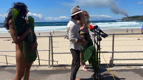 Spencer Tunick nude art installation press conference.