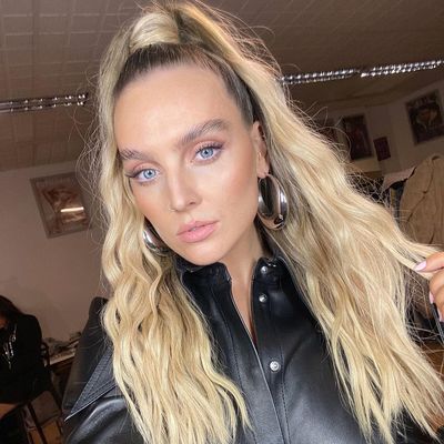 Perrie Edwards: Face Halo make up wipes