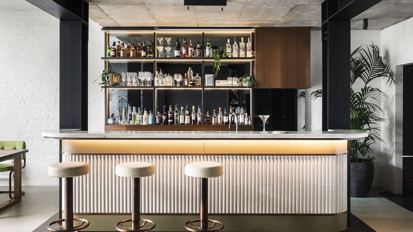This interior designer's home has the best bar in town