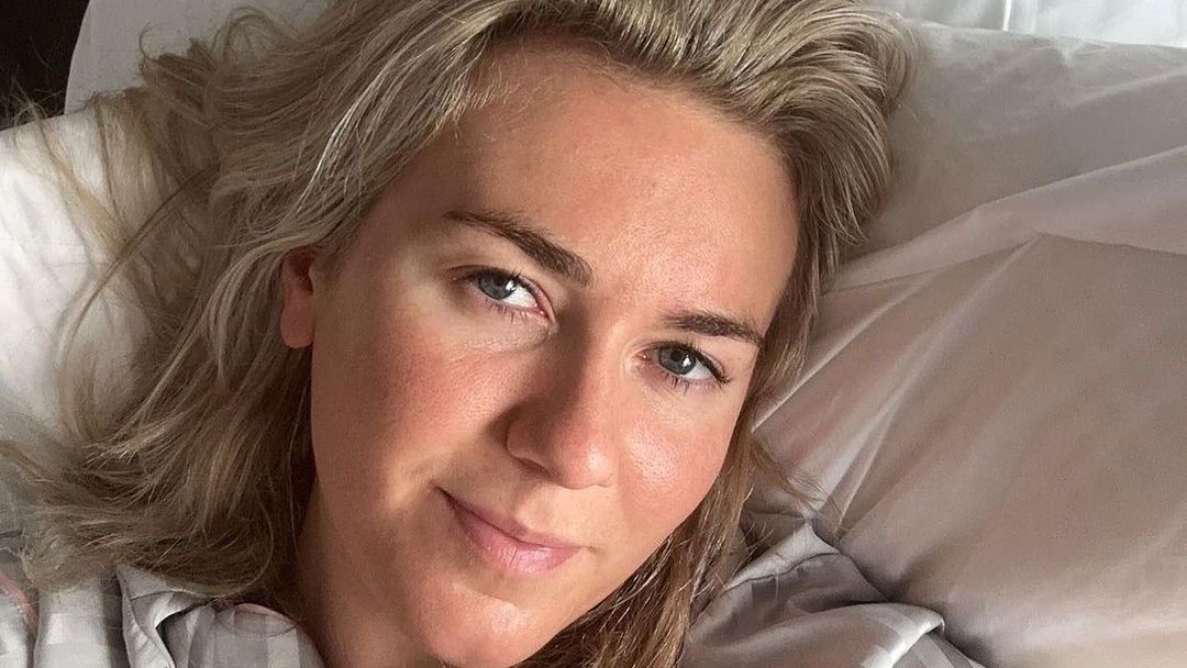 Ariarne Titmus has revealed she underwent surgery to remove two 4cm tumours from her right ovary. 
