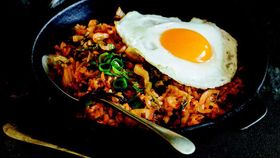 Korean kimchi fried rice (kimchi bokkeum bap)