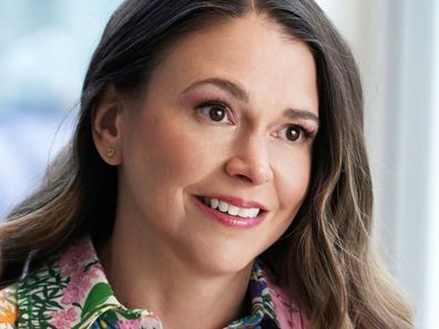Sutton Foster Younger