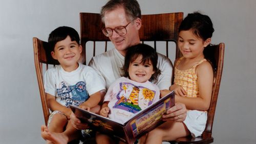 The US father who built a three-seater rocking chair to read to his children