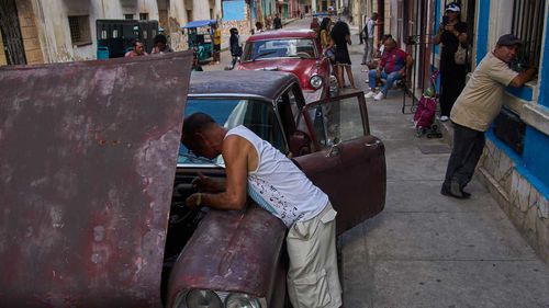 Cuba sta affrontando gravi blackout dopo il blocco petrolifero.