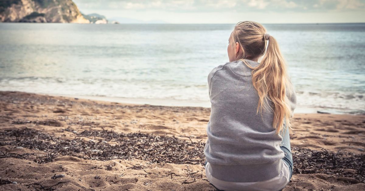 'I'm trapped': Family violence victim forced to wait 22 years for her Australian visa