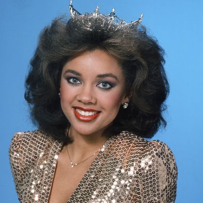 1983: Miss America is stripped of her crown