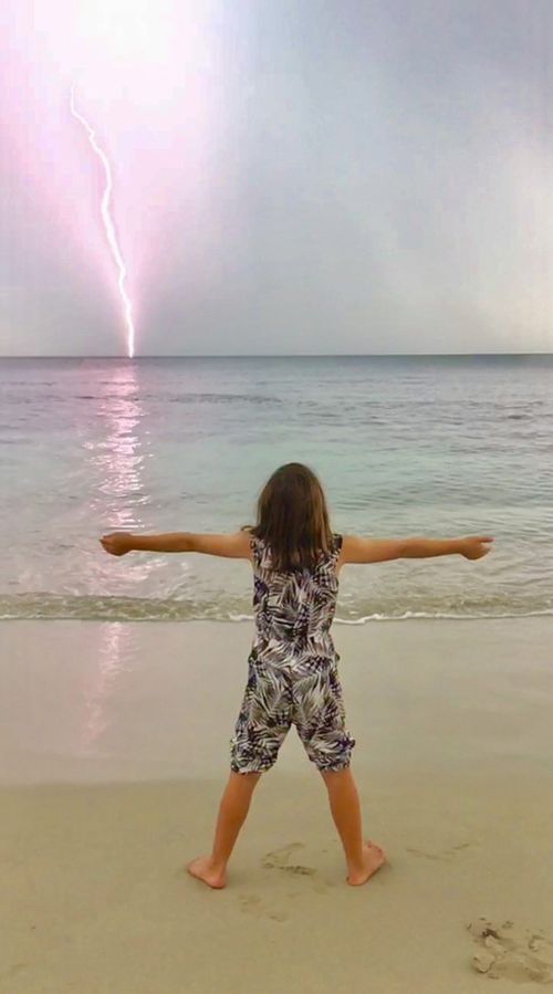 James Taylor took this photo of his daughter Esme at Watermans Bay on Sunday afternoon. (James Taylor/Supplied)