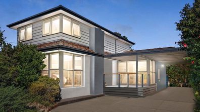 Auctions property real estate melbourne