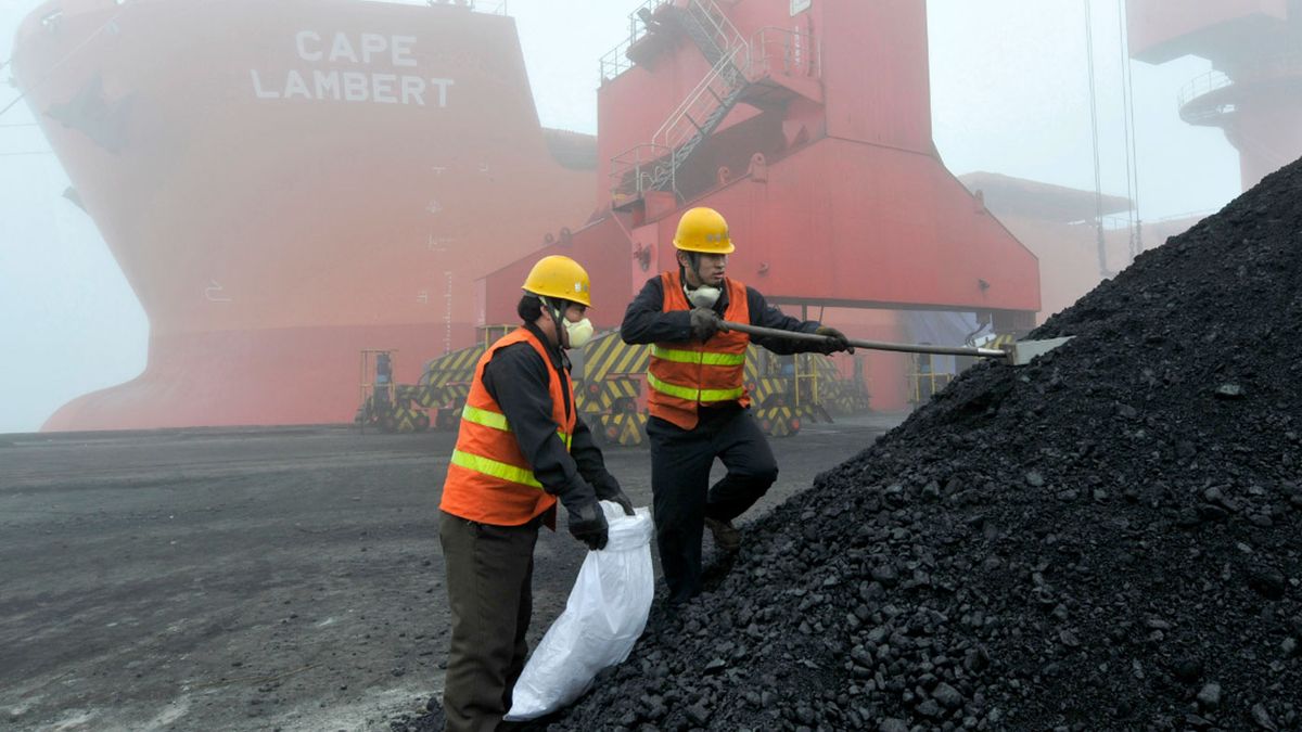 Китай уголь. Добывающая промышленность Китая. Coal Exported to China.