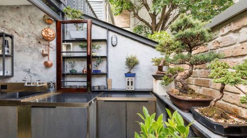 Sydney terrace smallest courtyard kitchen