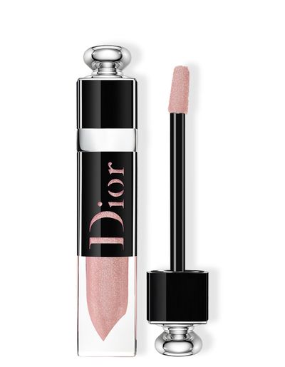 Get the look- <a href="https://www.davidjones.com/Product/21728811/Dior-Addict-Lacquer-Plump?brandd=1" target="_blank">Dior Dior Addict Lacquer Plump in 107 Dior Platinum, $53</a>