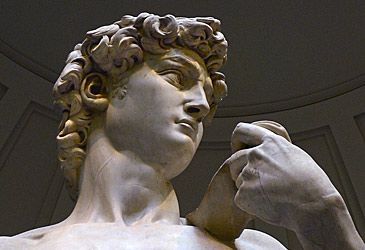 Piero Cannata damaged what part of Michelangelo's David with a hammer in 1991?
