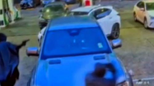 Two gunmen on the run after Surry Hills shooting in Sydney CBD
