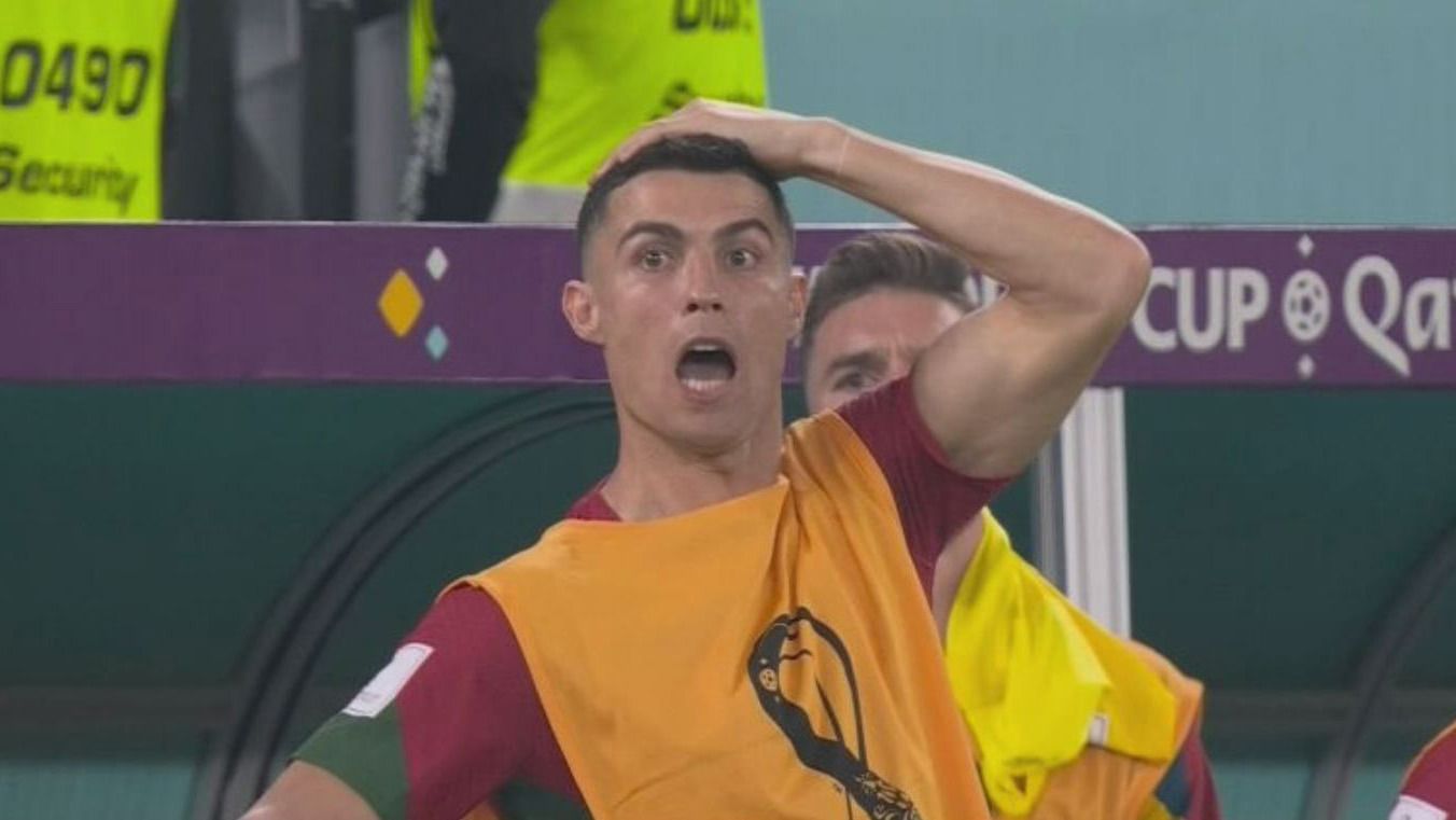 Cristiano Ronaldo&#x27;s reaction to Diogo Costa&#x27;s brain fade lade in the World Cup match between Portugal and Ghana.