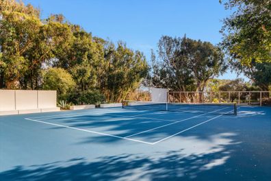 Cindy Crawford former Malibu beach house hits market for super sum US$99.5 million