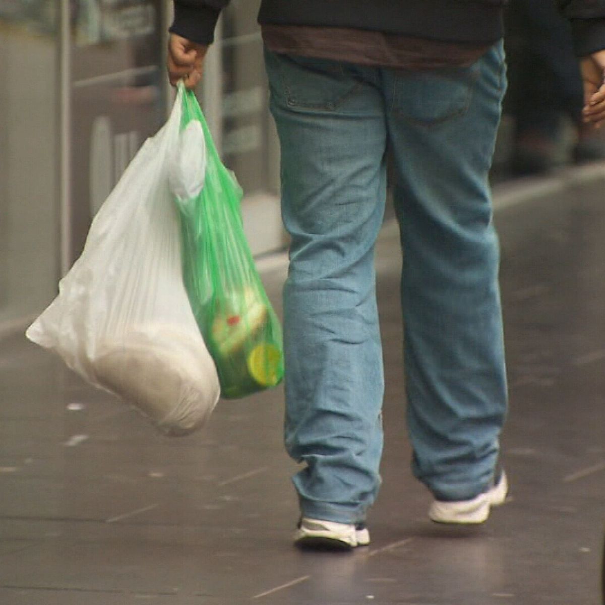 Food businesses urged to prepare for plastic bag ban - Victoria