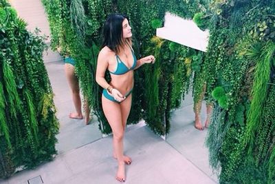 @kyliejenner: this shower<br/>