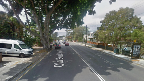 Male driver flees serious injury crash in Bondi 